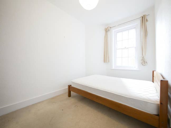 Double room +All bills included Maida Vale Main Photo
