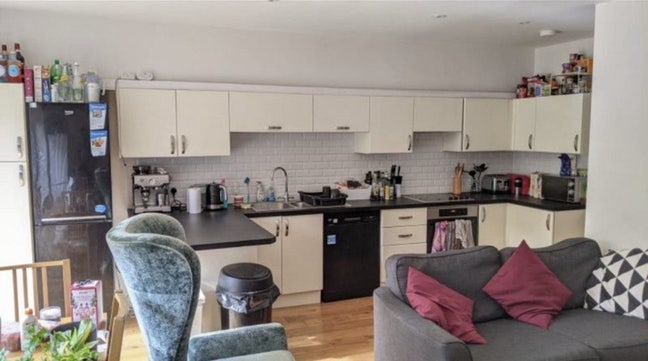 Big 5 Bed House with Garden  Main Photo
