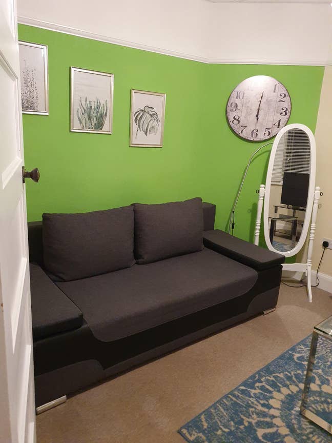 3 Bedroom house .off-street parking and big garden Main Photo