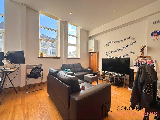 Modern 2 bedroom Flat near Clapham Junction, SW11 Main Photo