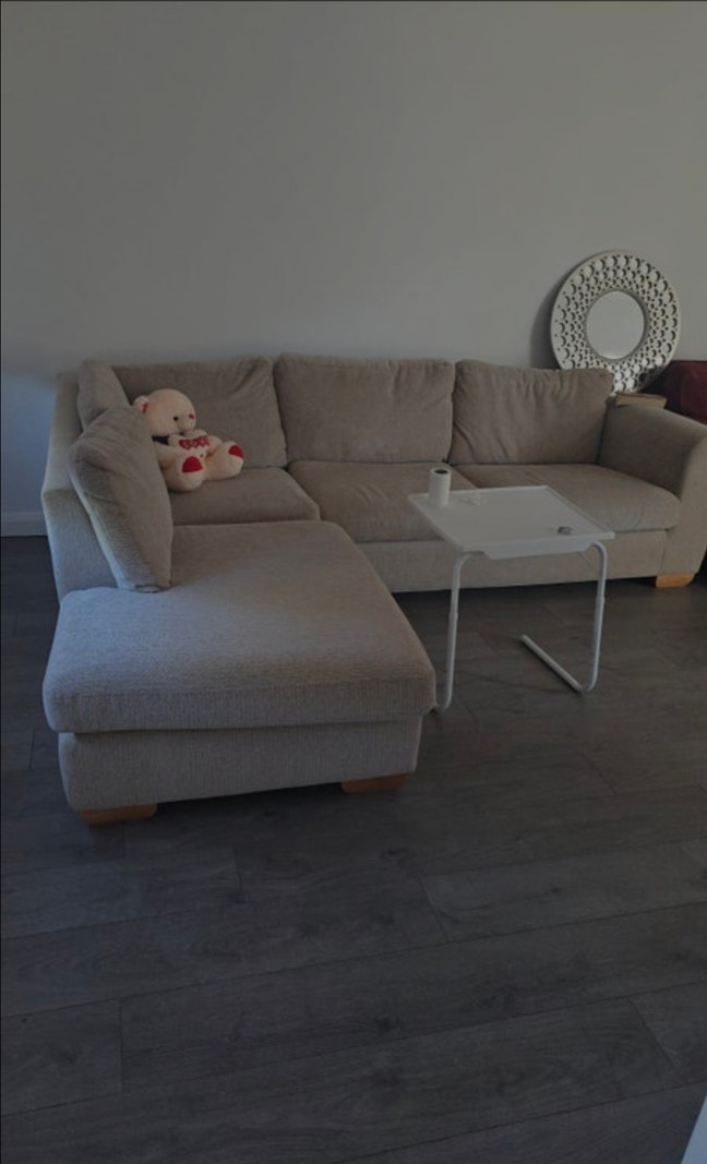 Single bedroom available to rent. Main Photo