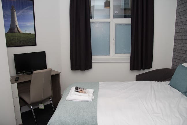 The Crystal Palace - Modern Town Centre En -Suites Main Photo