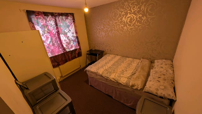 Room for rent  Main Photo