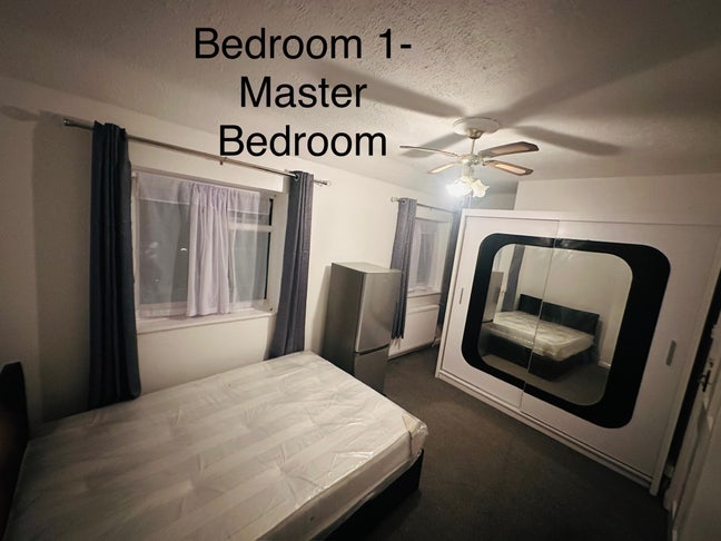 Brand new renovated rooms - couples welcome! Main Photo