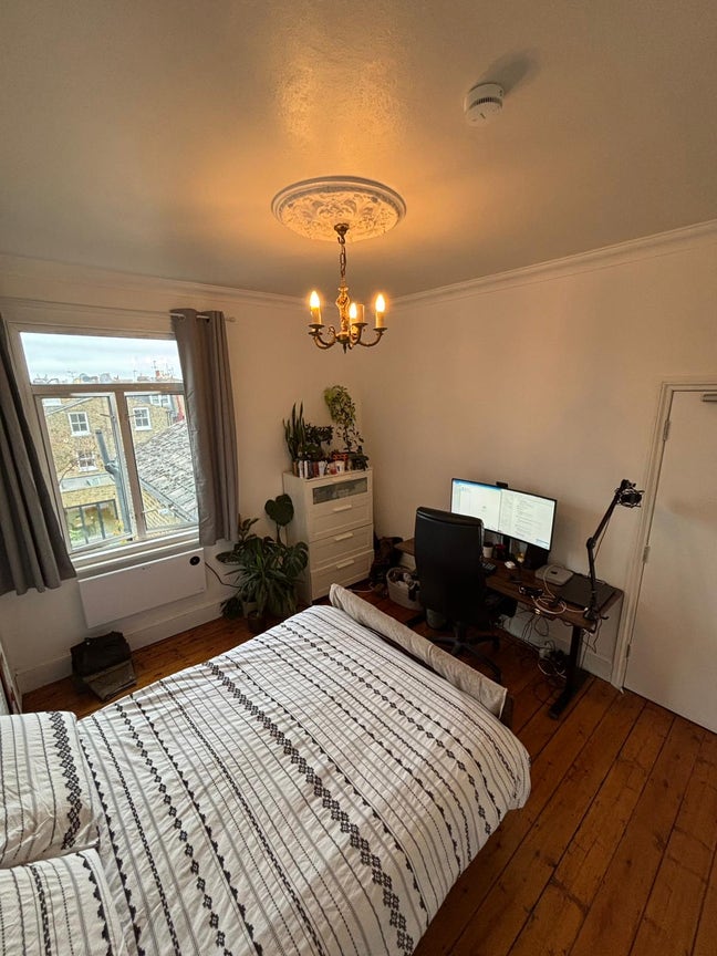 SHORT LET ‼️ Double room in Parsons Green Main Photo