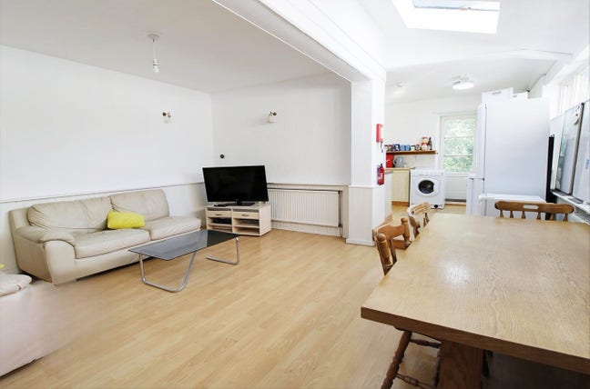 Rooms to rent in Maidstone Main Photo