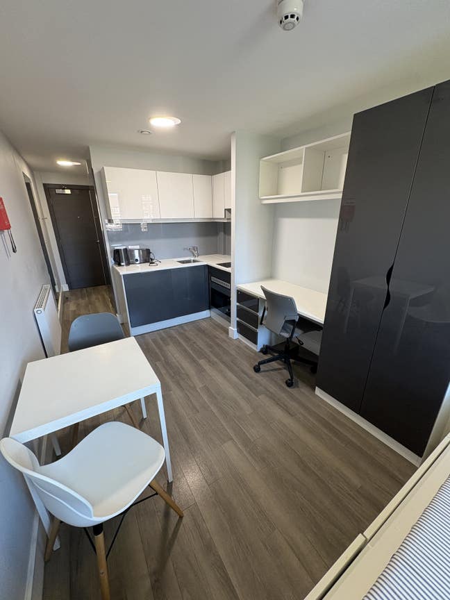 Room available! - Studio - Vibe Student Living Kin Main Photo