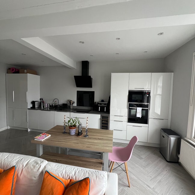 Parsons Green Flat // own bathroom & roof terrace Main Photo