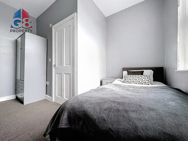 Stylish Single En-Suite Rooms on Pontefract Road Main Photo