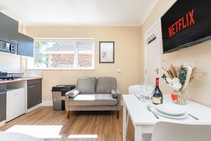 Single Studio in Bournemouth Main Photo