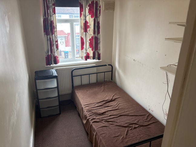 Walsingham Road single room Main Photo