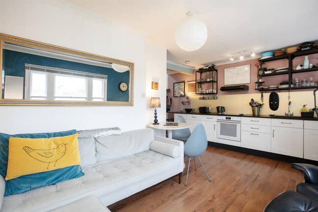 Peckham Flat to Let for 3 Months from Dec 25 Main Photo