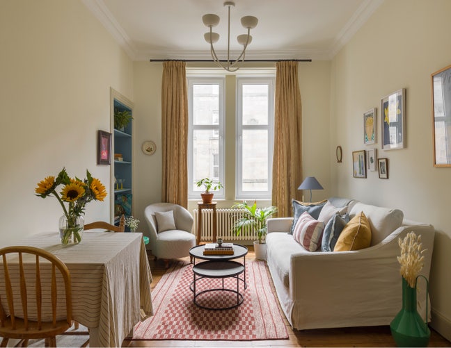 ✅ Perfect 5 bed house by the Hospital  Main Photo