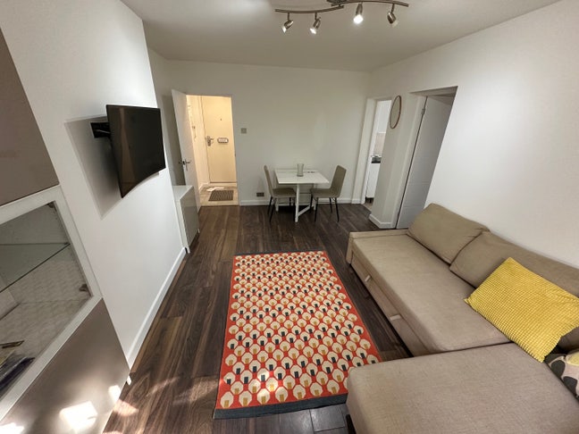 Move Asap-Refurb 1 Bed-Battersea/Clapham Main Photo