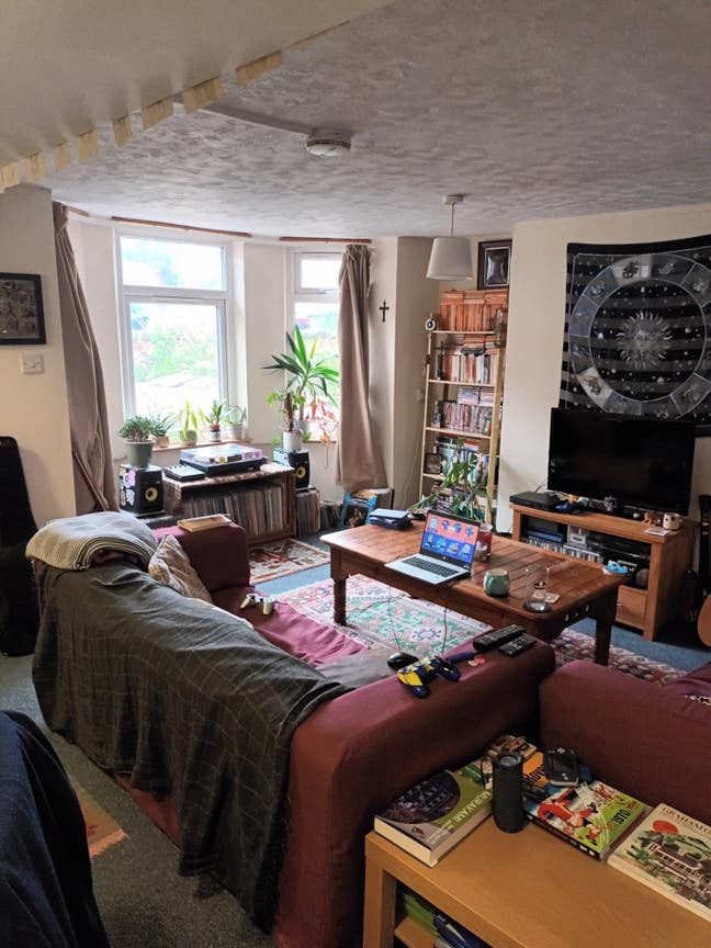 Spacious 1 Bed Flat to Rent Main Photo