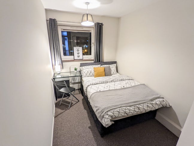 Move In Today! Final Cozy Double Bedroom Available Main Photo