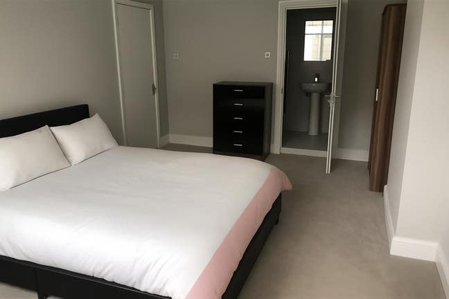 Spacious Ensuite Double Bedroom In South Croydon Main Photo