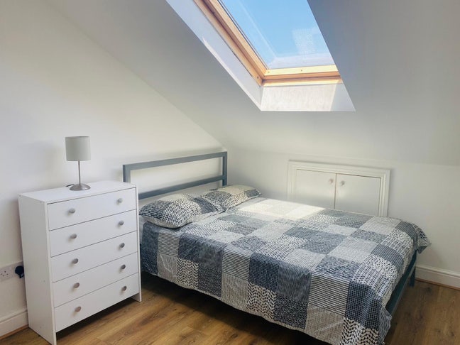 Double Room for Single Person in Tooting Main Photo