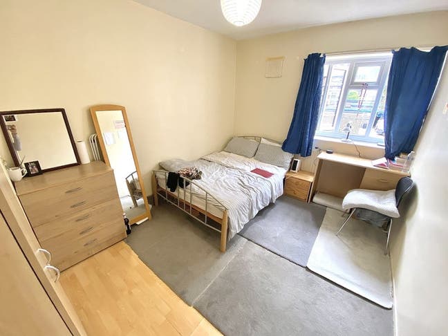 Double room, Mile End, E1 - All Bills Included! Main Photo