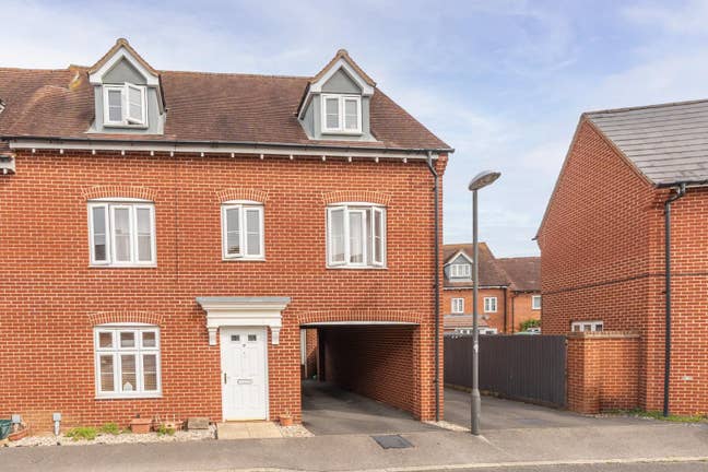 Double Room Available – Buckingham Park, Aylesbury Main Photo