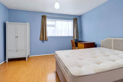 Large Spacious Double Room, including bills - &pound;850 Main Photo