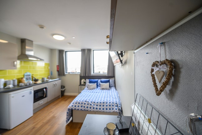 Premium Double Bed Studio | Sheffield City Centre Main Photo