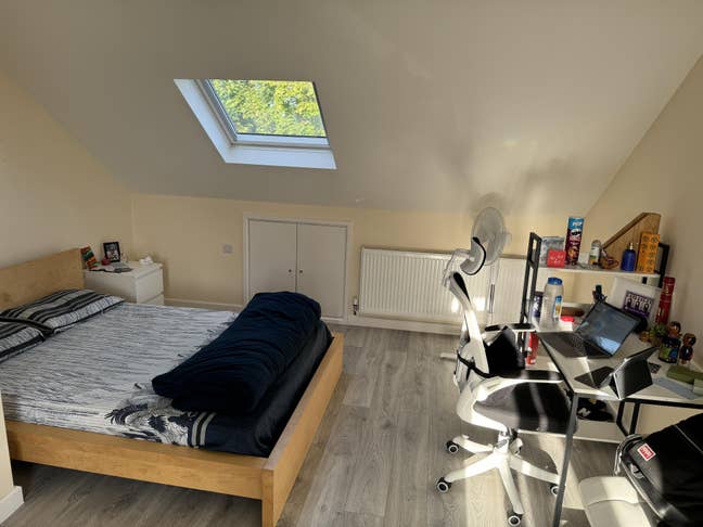 Modern Double Ensuite Room in South Wimbledon  Main Photo