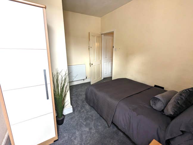 Double Ensuite Room  Main Photo