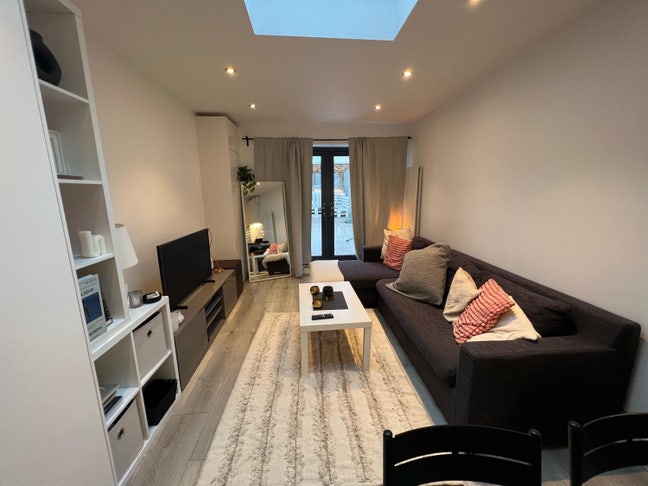 ✨ 6-Month Sublet – £825 + £30 bills ✨  Main Photo