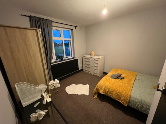 ✨ Bright Double Rooms for Rent in Edgware 🏙️ | Main Photo