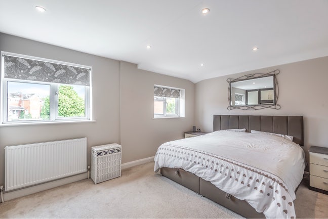 Double En-Suite Room in Twyford House Main Photo