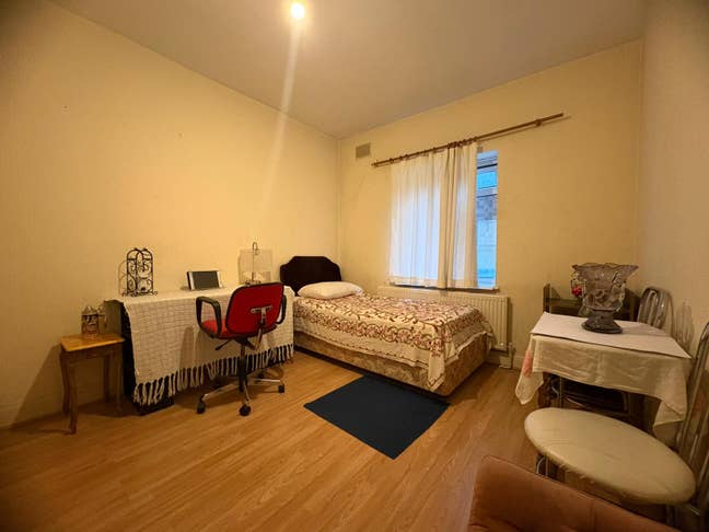 Single Room to Rent - Great West Road, Hounslow  Main Photo