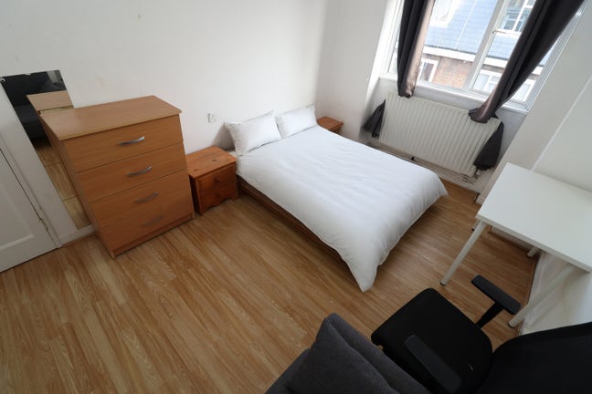 Double Room for 2 | Bethnal Green E2 | 5 min ➡ 🚇  Main Photo