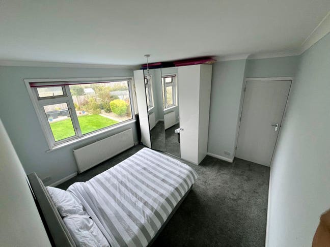 Double Room available Main Photo