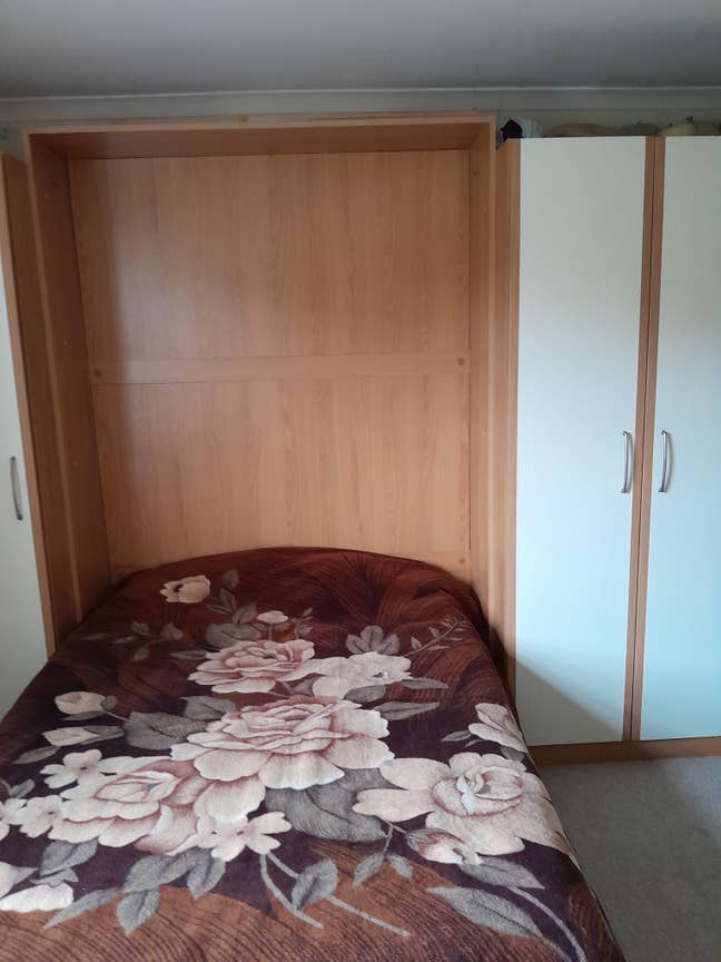 Large Studio Flat, Hammersmith W6, just £1200 pcm Main Photo