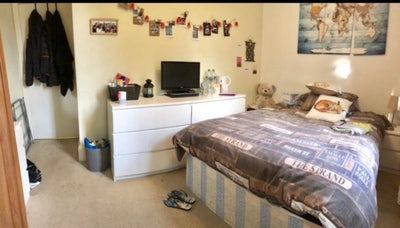 Large room, all bills, council tax incl Main Photo