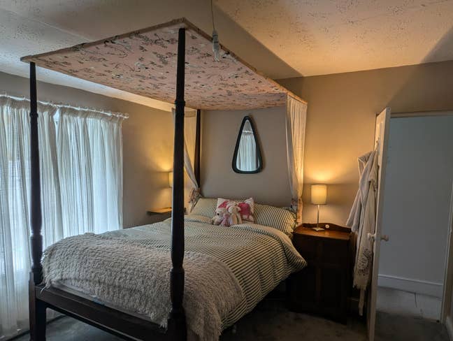 Double room in St Day  Main Photo