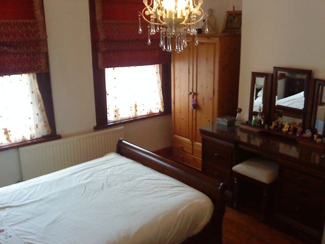 Stunning dbl rooms-stone's throw frm E Croydon Stn Main Photo
