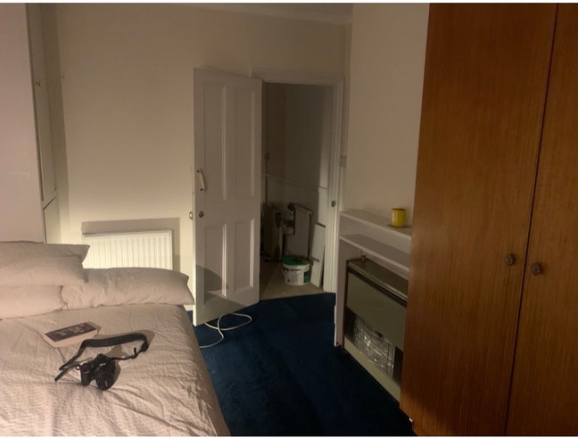 Professional/Medical professional for house share Main Photo