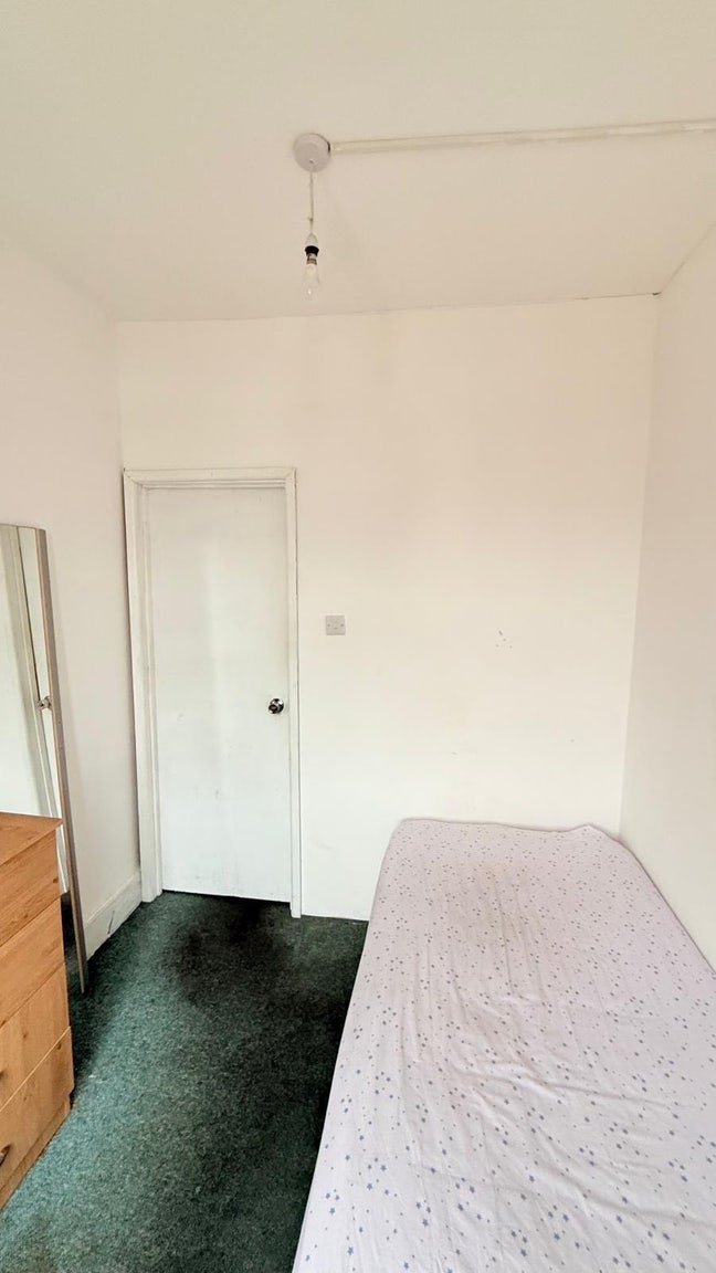 Single Room Green Lanes 📍 Main Photo