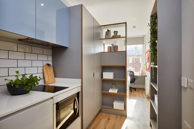 Self-Contained Studio Available in Westminster Main Photo
