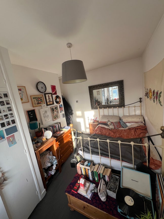 Subletting my Brixton room for 4 months Main Photo