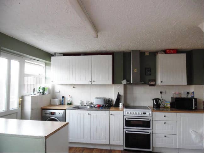 Double and single room convenient area Main Photo