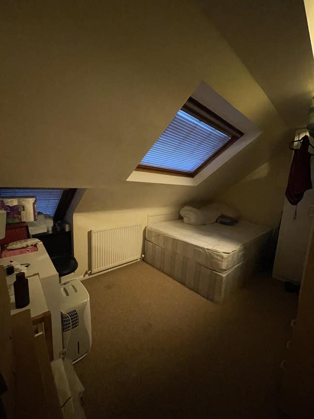 1 Double Bedroom available to rent Main Photo