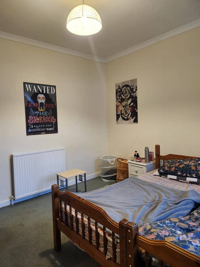 Room to let in Dennistoun Main Photo