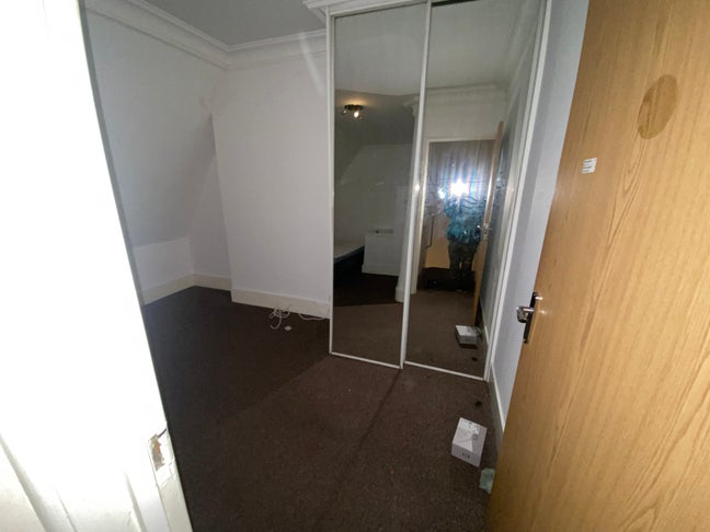Double bed room in hove  Main Photo