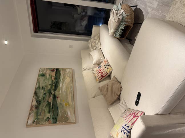 Newly renovated modern flat in Wimbledon Park Main Photo
