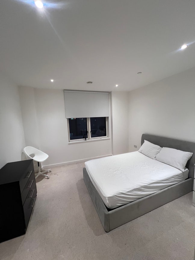 Looking for female flatmate, Gallions Reach, E16 Main Photo