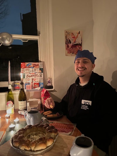Professional Male seeking a double room Main Photo
