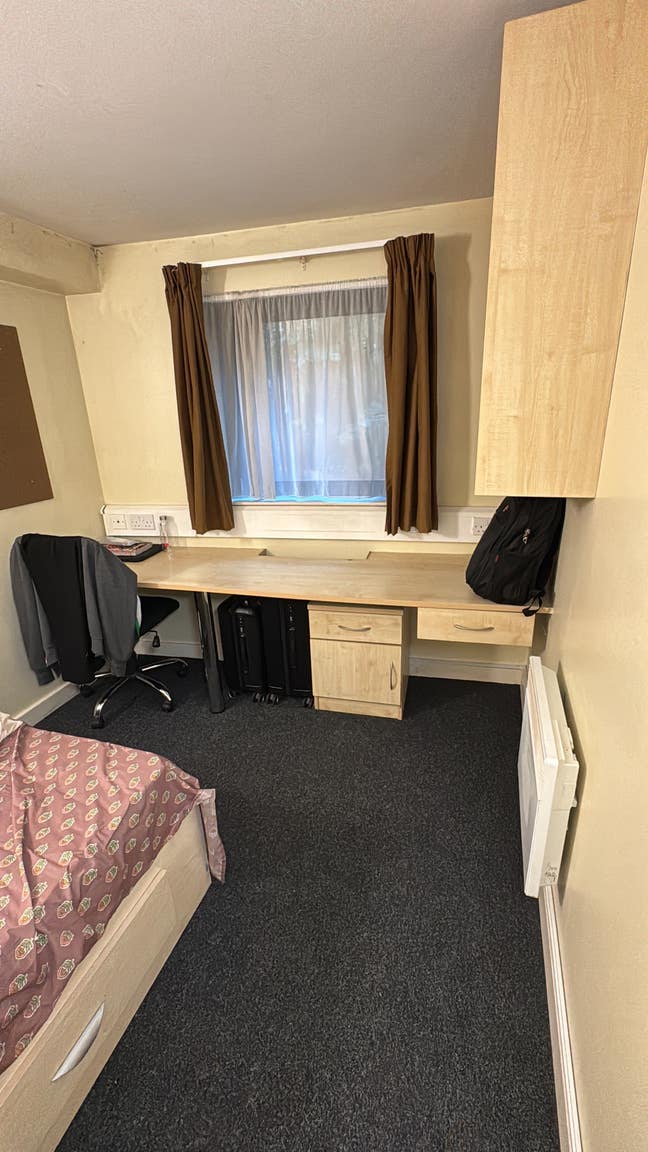 En-suite Room at Curzon House Room Available Main Photo